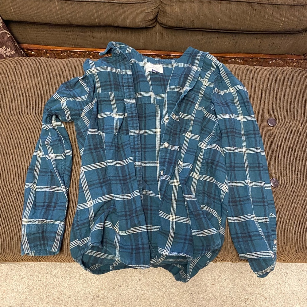 UNIVERSAL THREAD FLANNEL
